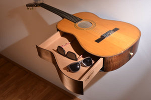 Gitarre mit einer Schublade - AUSGESPIELT